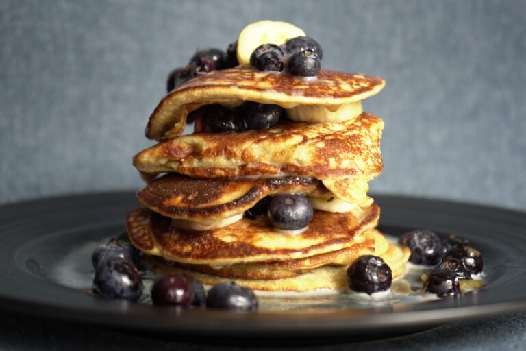 Boost Your Protein Intake with These Pancakes Made from Eggs, Banana, Oats, Milk, and Protein Powder.
